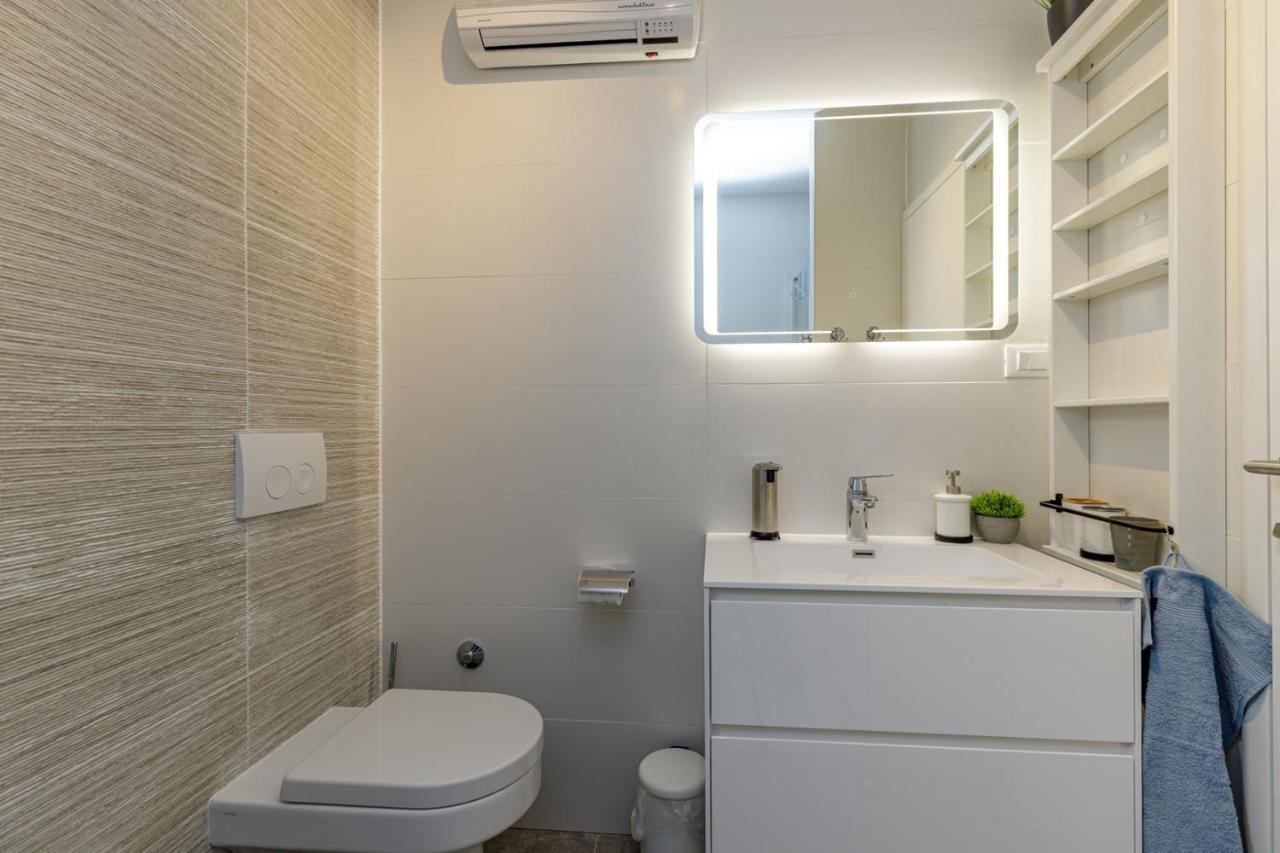 Sabena Apartment With Private Whirlpool Porec Exterior photo